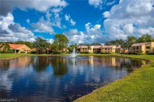 643 Beachwalk Cir D-202, Naples