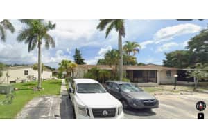 5217 Treetops Dr I, Naples