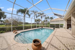 8427 Gleneagle Way, Naples