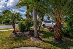 1076 Diamond Lake Cir, Naples