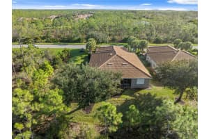 21800 Belvedere Ln, Estero