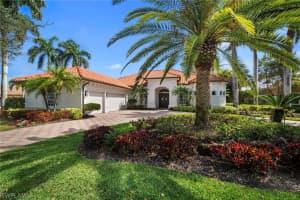 7620 Palmer Ct, Naples
