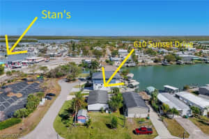 610 Sunset Dr, Goodland