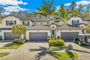 7344 Rockefeller Dr, Naples