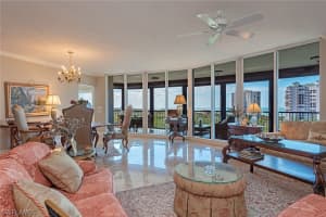 8930 Bay Colony Dr 902, Naples