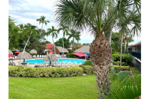 2555 Tamiami Trail North N 264, Naples