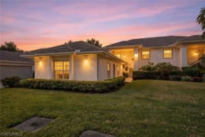 8291 Grand Palm Dr 2, Estero