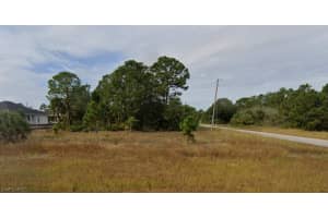 545 Columbus Blvd S, Lehigh Acres