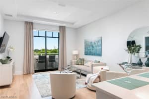 101 8th St S 304, Naples