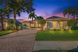 12095 Wicklow Ln, Naples