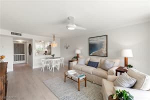 300 Forest Lakes Blvd 112, Naples 300 Forest Lakes Blvd 112, Naples