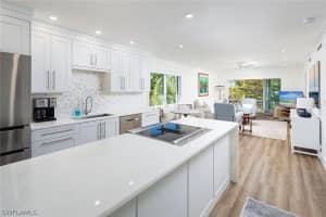 333 4th Ave S 303, Naples