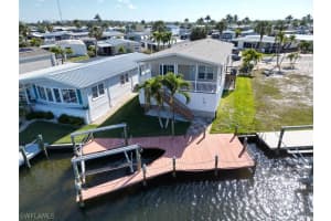 17610 Peppard Dr, Fort Myers Beach
