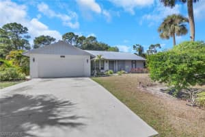 28025 Oak Ln, Bonita Springs