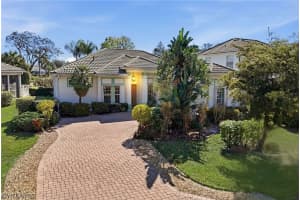 2265 Heritage Greens Dr, Naples
