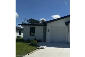 455 Bell Blvd, Lehigh Acres