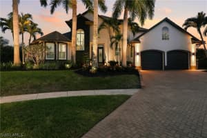 1045 Cottonwood Ct, Marco Island