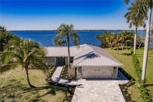 138 Riverview Rd, Fort Myers