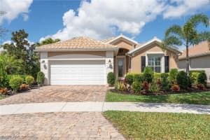 28066 Pisces Ln, Bonita Springs