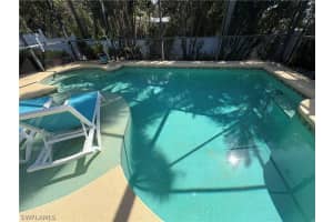 2500 Lee St, Naples
