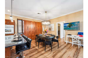 127 Palmetto Dunes Cir, Naples