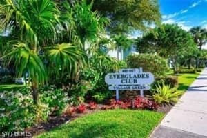 637 12th Ave S 637, Naples