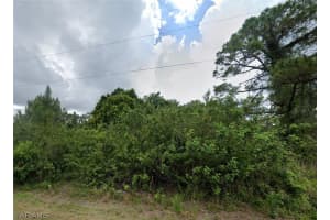 1010 Monroe Ave, Lehigh Acres