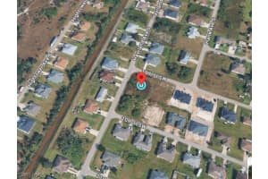 4545/4547 19th St Sw, Lehigh Acres