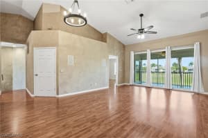 5944 Sand Wedge Ln 1106, Naples