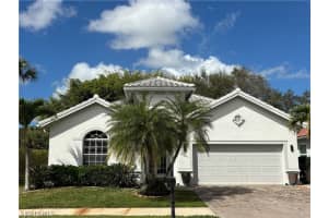 15501 Cadiz Ln, Naples