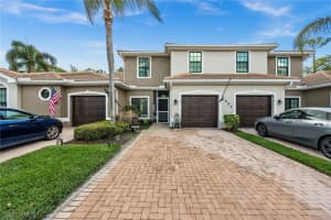 7595 Meadow Lakes Dr 502, Naples