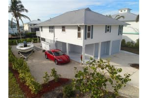 16303 Shoal Ct, Bokeelia