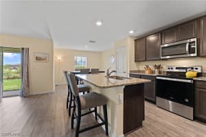 250 Lisette St, Fort Myers