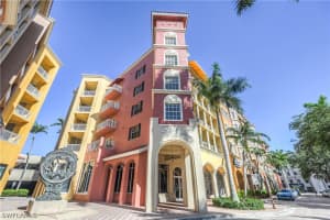410 Bayfront Pl 2409, Naples