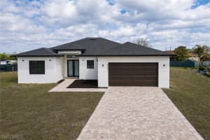 811 Dartmouth Ct, Lehigh Acres