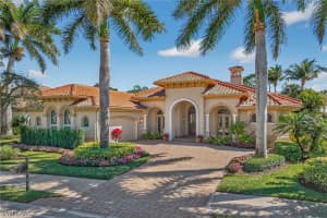 3848 Mahogany Bend Dr, Naples