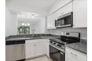 1001 Foxfire Ln 204, Naples