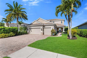 3783 Canopy Cir, Naples