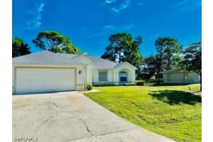 18477 Sunflower Rd, Fort Myers