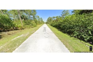 4669 32nd Ave Se, Naples