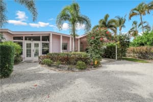 1712 Harbor Ln, Naples