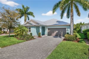 14520 Topsail Dr, Naples
