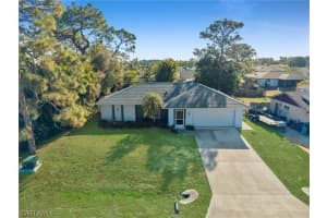 18249 Linden Rd, Fort Myers