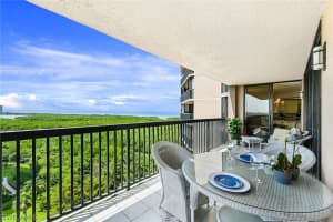 6075 Pelican Bay Blvd 1105, Naples