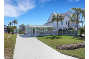 1278 Rainbow Ct, Naples