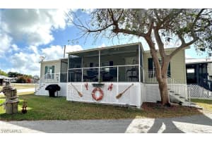 1180 Chokoloskee Dr 32, Chokoloskee