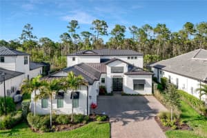 16249 Verilyn Cir, Naples