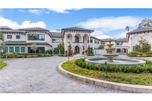 13323 Rosewood Ln, Naples