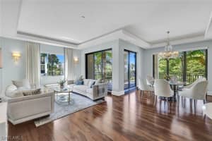 1035 3rd Ave S 201, Naples