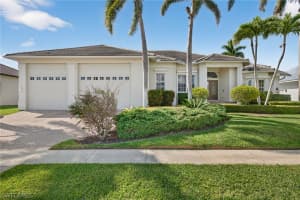 140 Starfish Ct, Marco Island